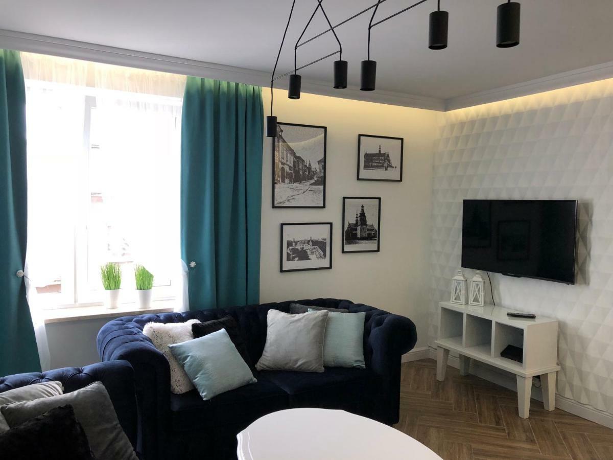 Family & Business Sauna Apartments Paderewskiego Sienkiewicza No2 Centrum Downtown - 2 Bedroom With Private Sauna, Bath With Hydromassage, Parking Кельце Экстерьер фото