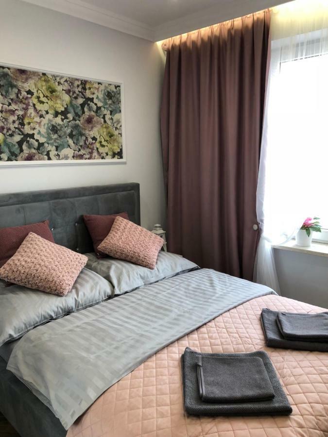 Family & Business Sauna Apartments Paderewskiego Sienkiewicza No2 Centrum Downtown - 2 Bedroom With Private Sauna, Bath With Hydromassage, Parking Кельце Экстерьер фото