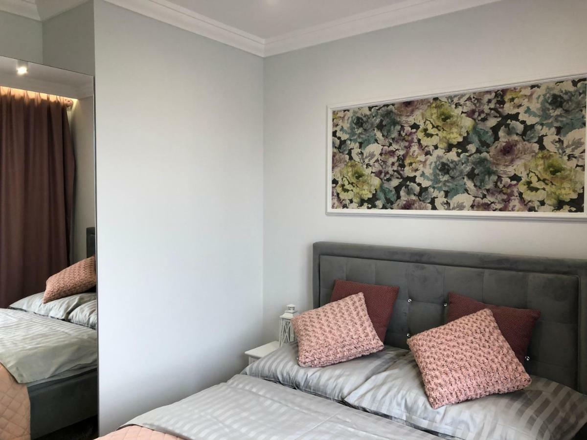 Family & Business Sauna Apartments Paderewskiego Sienkiewicza No2 Centrum Downtown - 2 Bedroom With Private Sauna, Bath With Hydromassage, Parking Кельце Экстерьер фото