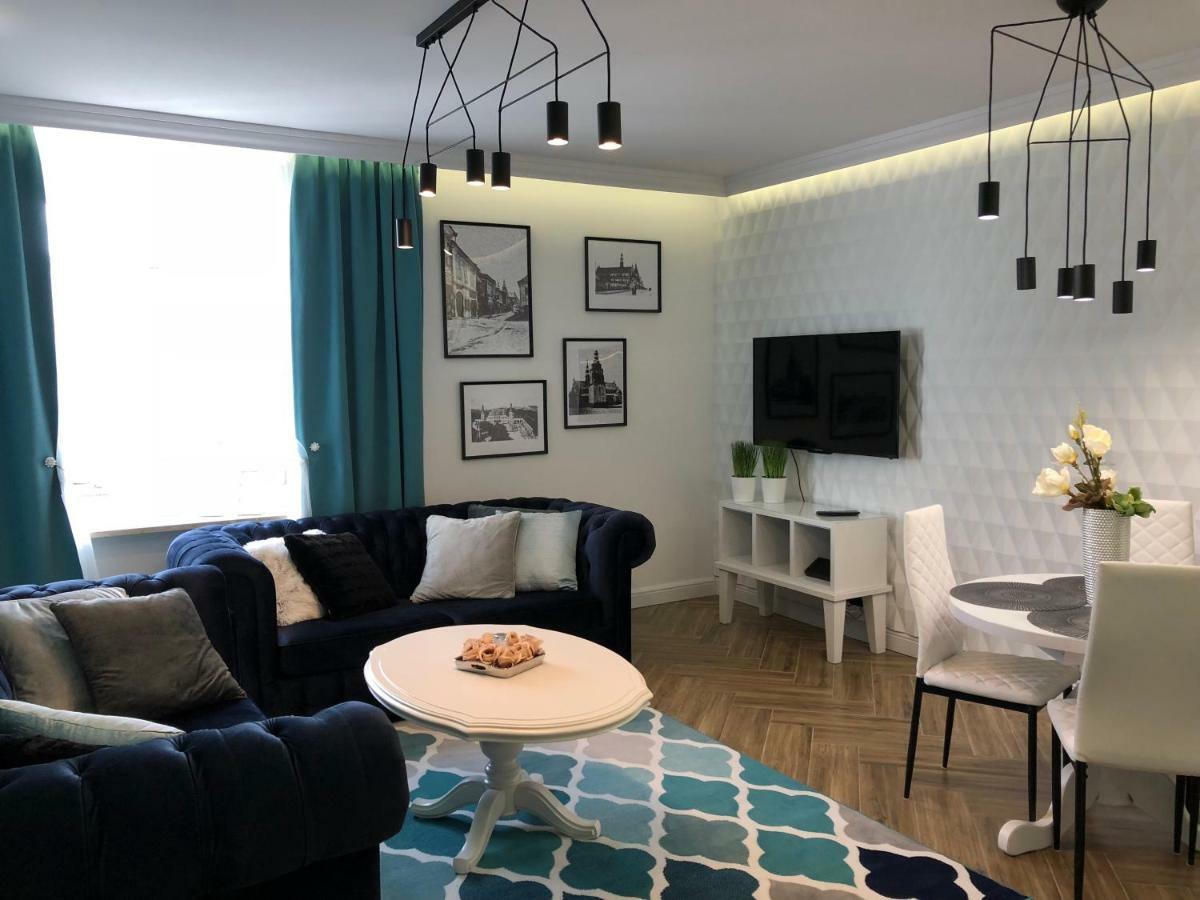 Family & Business Sauna Apartments Paderewskiego Sienkiewicza No2 Centrum Downtown - 2 Bedroom With Private Sauna, Bath With Hydromassage, Parking Кельце Экстерьер фото