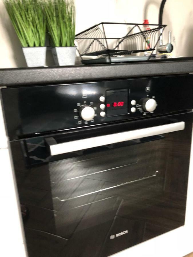 Family & Business Sauna Apartments Paderewskiego Sienkiewicza No2 Centrum Downtown - 2 Bedroom With Private Sauna, Bath With Hydromassage, Parking Кельце Экстерьер фото
